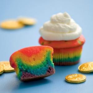 taste-a-rainbow-cupcakes-photo-420-FF0310TOTMA01