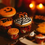 Halloween Treats: Pumpkin Cupcakes!